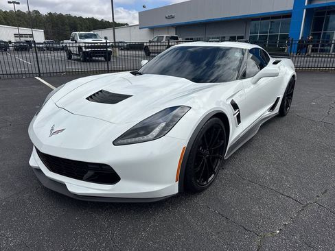Used 2017 Chevrolet Corvette Grand Sport image 2