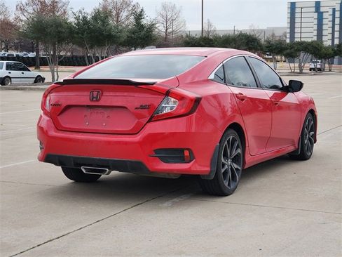 Used 2019 Honda Civic Sport image 5