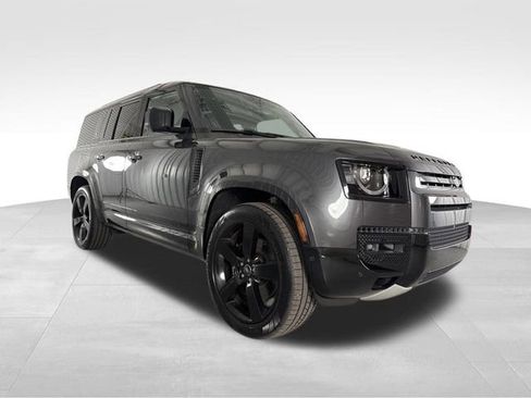 Used 2024 Land Rover Defender 130 V8 image 6
