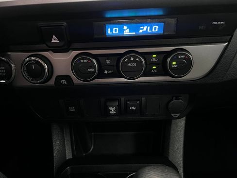 Used 2023 Toyota Tacoma SR5 AWD/4WD image 16