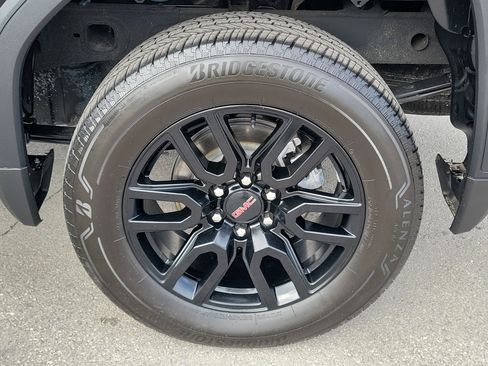 Used 2024 GMC Sierra 1500 Elevation image 26