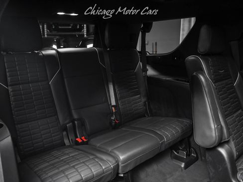 Used 2021 Cadillac Escalade Sport Platinum w/ LPO, ONYX Package AWD/4WD image 34