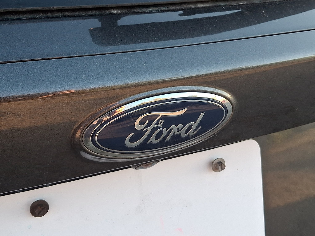 Used 2019 Ford Escape Titanium AWD/4WD image 9