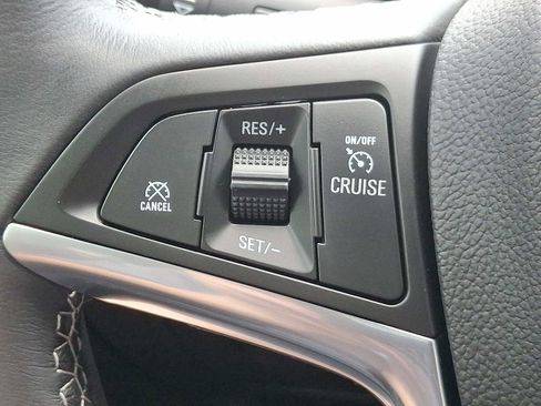 Used 2022 Buick Encore Preferred w/ Safety Package image 22