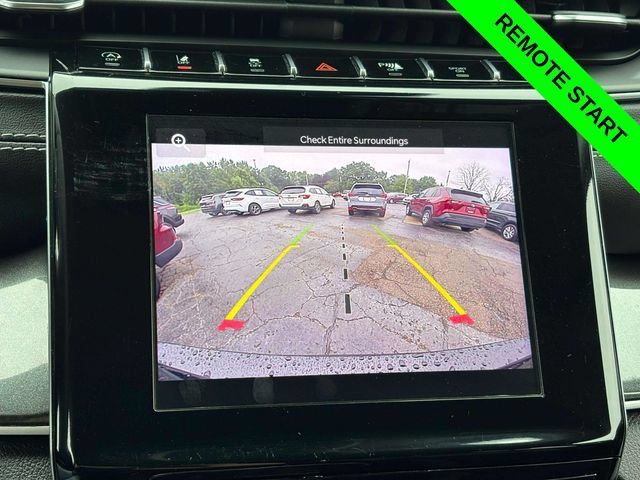 Used 2022 Jeep Grand Cherokee L Laredo w/ Luxury Tech Group I AWD/4WD image 17
