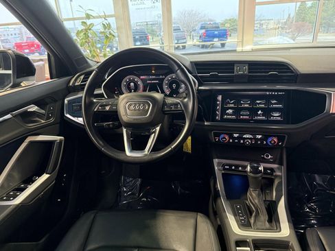 Used 2022 Audi Q3 2.0T Premium Plus image 22