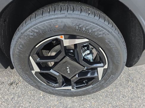 New 2026 Kia Sportage EX image 36