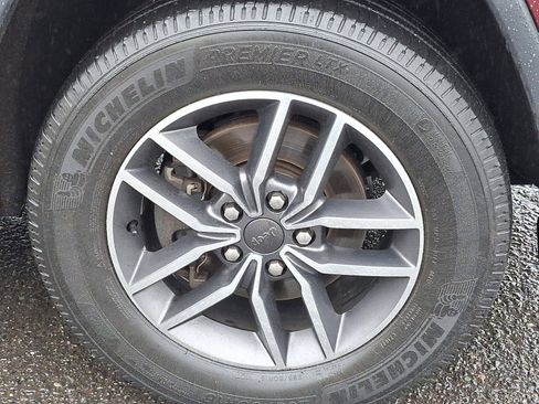 Used 2020 Jeep Grand Cherokee Limited w/ Trailer Tow Group IV image 9