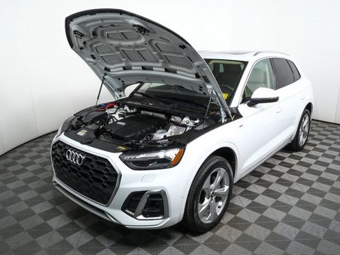 Used 2023 Audi Q5 2.0T Prestige w/ Prestige Package image 34