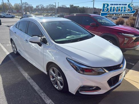 Used 2017 Chevrolet Cruze Premier image 1