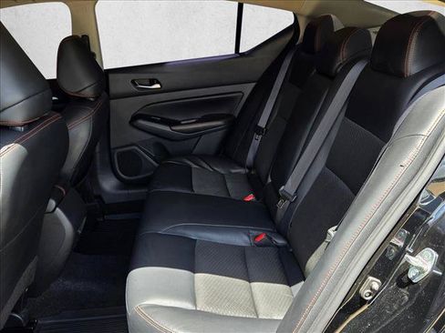 Used 2023 Nissan Altima 2.5 SR FWD image 19