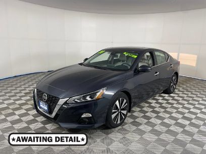 Used 2020 Nissan Altima 2.5 SV