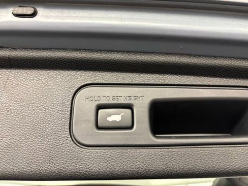 Used 2025 Honda Odyssey Elite image 48