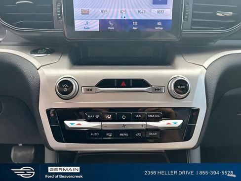 Used 2021 Ford Explorer XLT AWD/4WD image 25