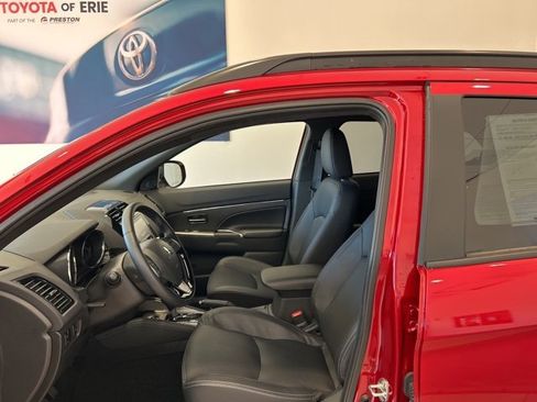 Used 2024 Mitsubishi Outlander Sport SEL image 15