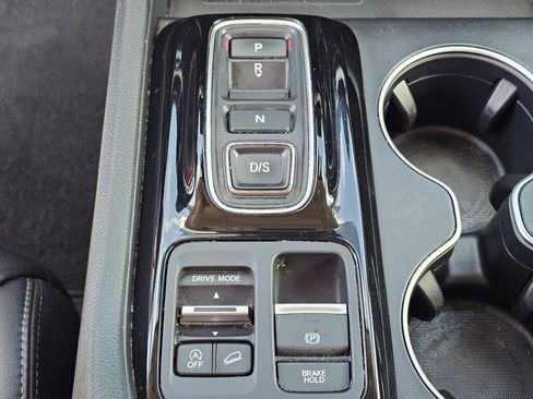 Used 2023 Honda Pilot Touring image 31