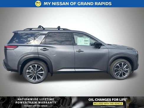 New 2026 Nissan Pathfinder Platinum w/ Cargo Package AWD/4WD image 7
