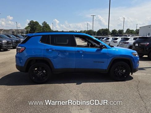 New 2026 Jeep Compass Latitude AWD/4WD image 12