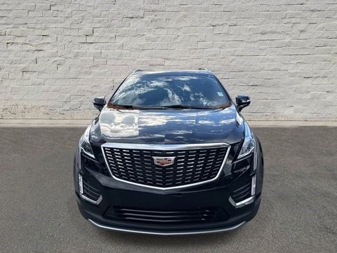 Certified 2025 Cadillac XT5 Premium Luxury image 2