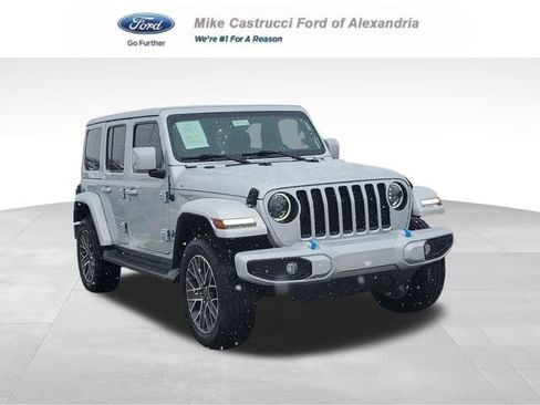 Used 2023 Jeep Wrangler Unlimited Sahara image 1