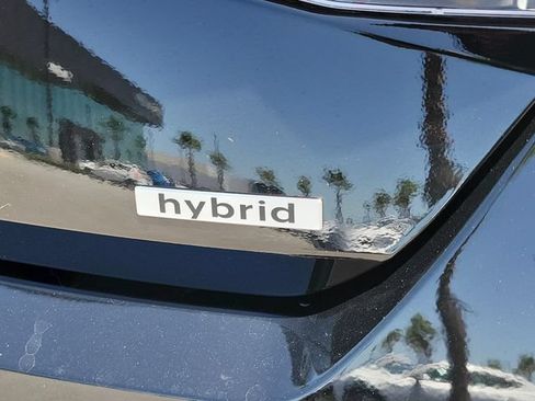 New 2026 Hyundai Elantra Limited FWD image 31