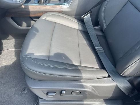 New 2026 GMC Sierra 1500 SLT w/ SLT Premium Package AWD/4WD image 12