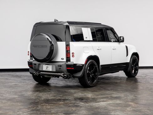 Used 2023 Land Rover Defender 110 X-Dynamic SE AWD/4WD image 19