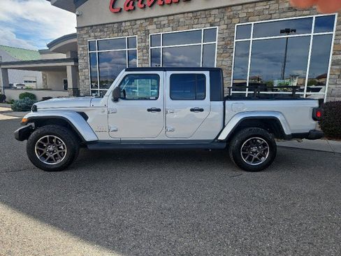 Used 2022 Jeep Gladiator Overland w/ Popular Equipment Package image 2