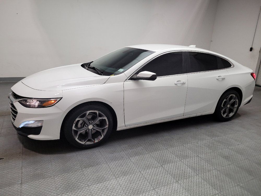 Used 2022 Chevrolet Malibu LT FWD image 2