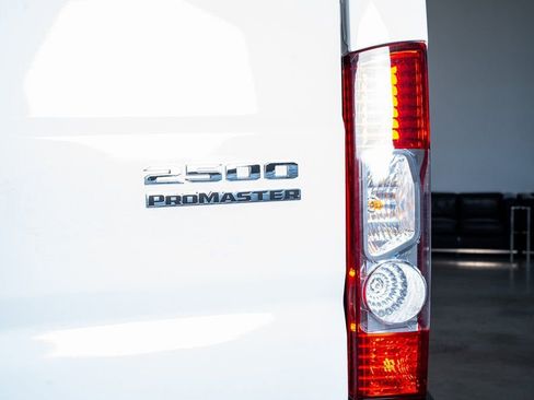 Used 2023 RAM ProMaster 2500 image 24