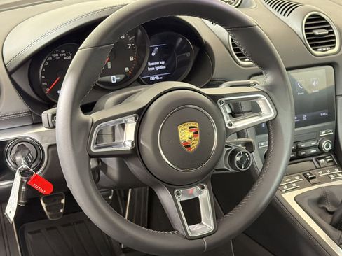Certified 2025 Porsche 718 Cayman GTS RWD image 16