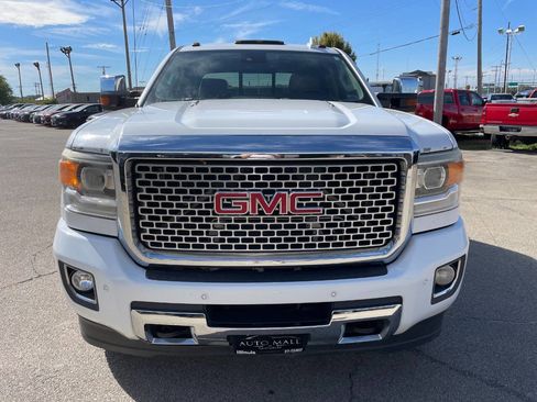Used 2016 GMC Sierra 3500 Denali w/ Duramax Plus Package image 9