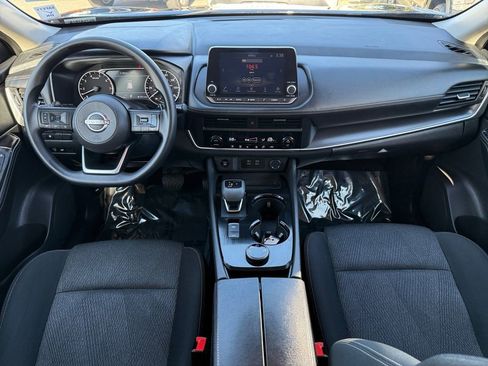 Used 2024 Nissan Rogue SV image 38