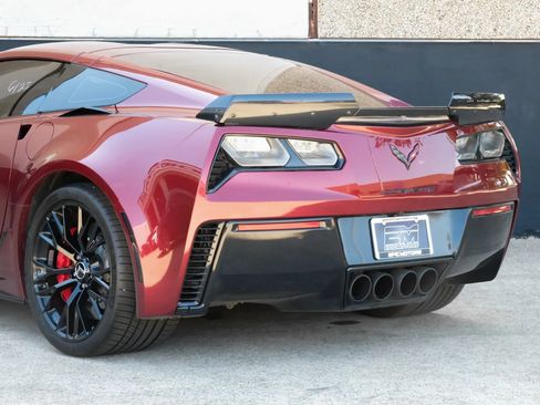 Used 2016 Chevrolet Corvette Z06 w/ 3LZ Preferred Equipment Group RWD image 13