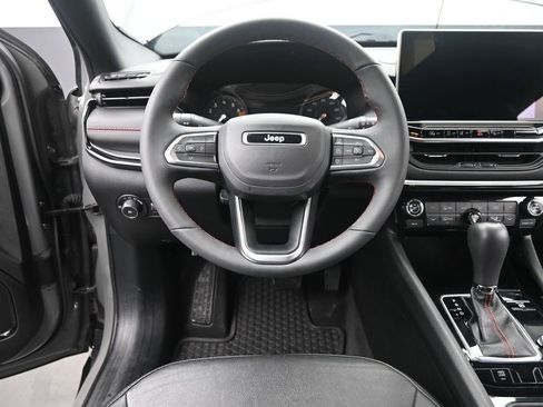 Used 2023 Jeep Compass Trailhawk w/ Trailhawk Convenience Group image 27