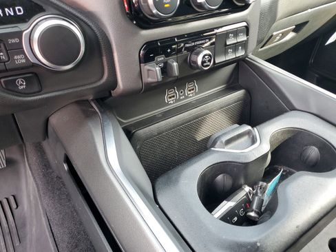 Certified 2025 RAM 1500 Big Horn image 24