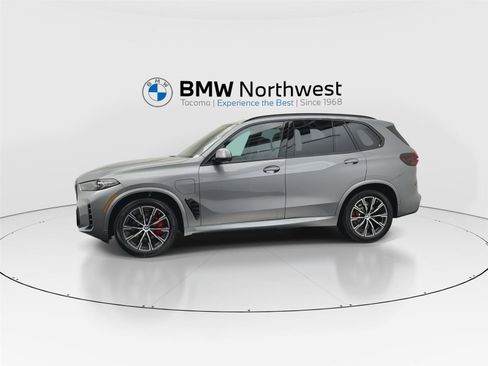 New 2026 BMW X5 xDrive50e w/ M Sport Package image 10