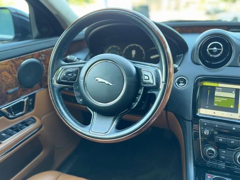 Used 2019 Jaguar XJ L Portfolio image 21