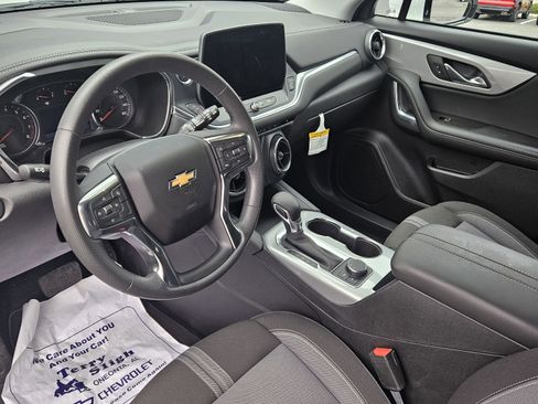 Used 2024 Chevrolet Blazer LT w/ Driver Confidence Package image 10