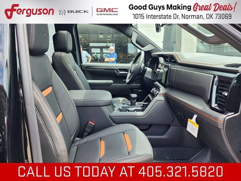 New 2026 GMC Sierra 1500 AT4 w/ AT4 Premium Package AWD/4WD image 39