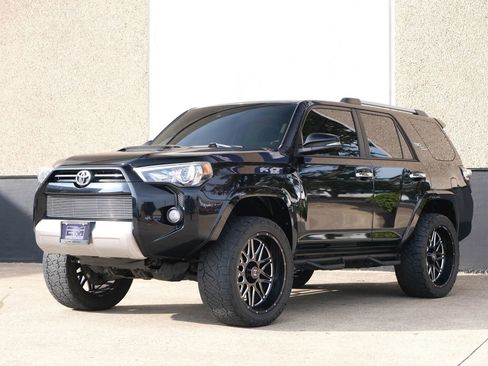Used 2020 Toyota 4Runner TRD Off-Road Premium w/ Moonroof Package image 5