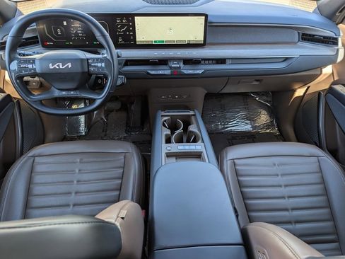 Certified 2024 Kia EV9 Land image 22