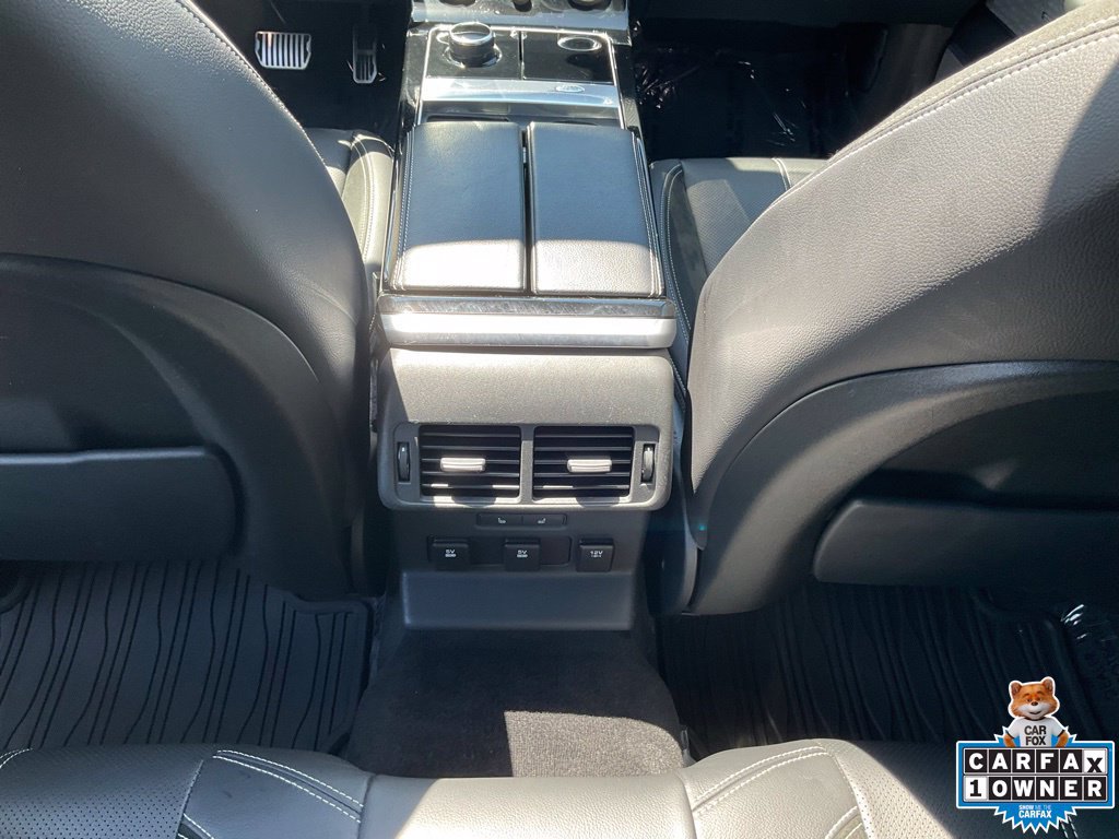 Used 2018 Land Rover Range Rover Velar R-Dynamic SE AWD/4WD image 35