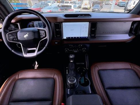 Used 2024 Ford Bronco Outer Banks AWD/4WD image 14
