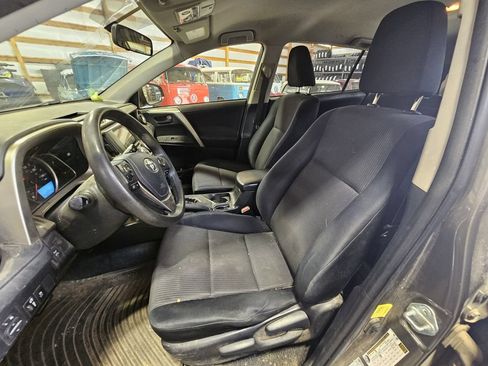 Used 2014 Toyota RAV4 LE AWD/4WD image 13