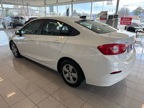 Used 2017 Chevrolet Cruze LS image 5