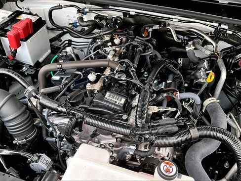 Certified 2025 Toyota 4Runner SR5 image 29