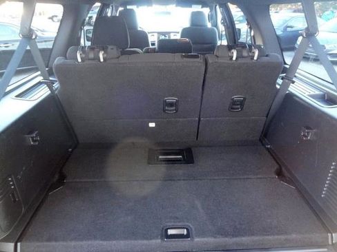 Used 2017 Ford Expedition EL XLT image 13