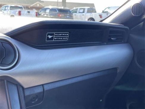 Certified 2020 Ford Mustang Premium image 29