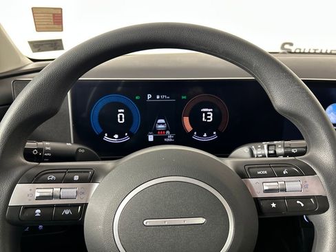 Certified 2025 Hyundai Tucson SEL image 11